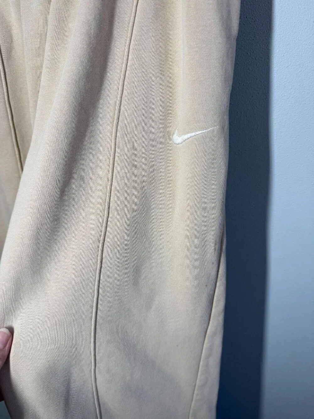 Nike Womens Small Beige Sweatpant Joggers Lounge Athleisure Casual‎ Cozy Pockets